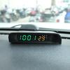Солнечные автомобильные цифровые часы Термометр Двухцветный дисплей Умный переключатель Высокая точность Светодиодные цифровые часы Приборная панель Часы Аксессуар