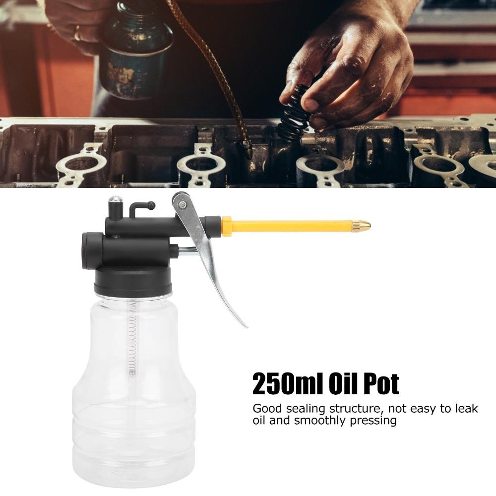 250ml Capacity High Pressure Oiler Short Tube Lubrication Oil Bottle Auto Maintenance