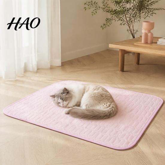 Ice Silk Pet Pad Cooling Mat, Dog Pad, Breathable Washable Durable Bed for Large Dogs Summer And Cats, Floor Sofa Crate Heat Dissipation Mat