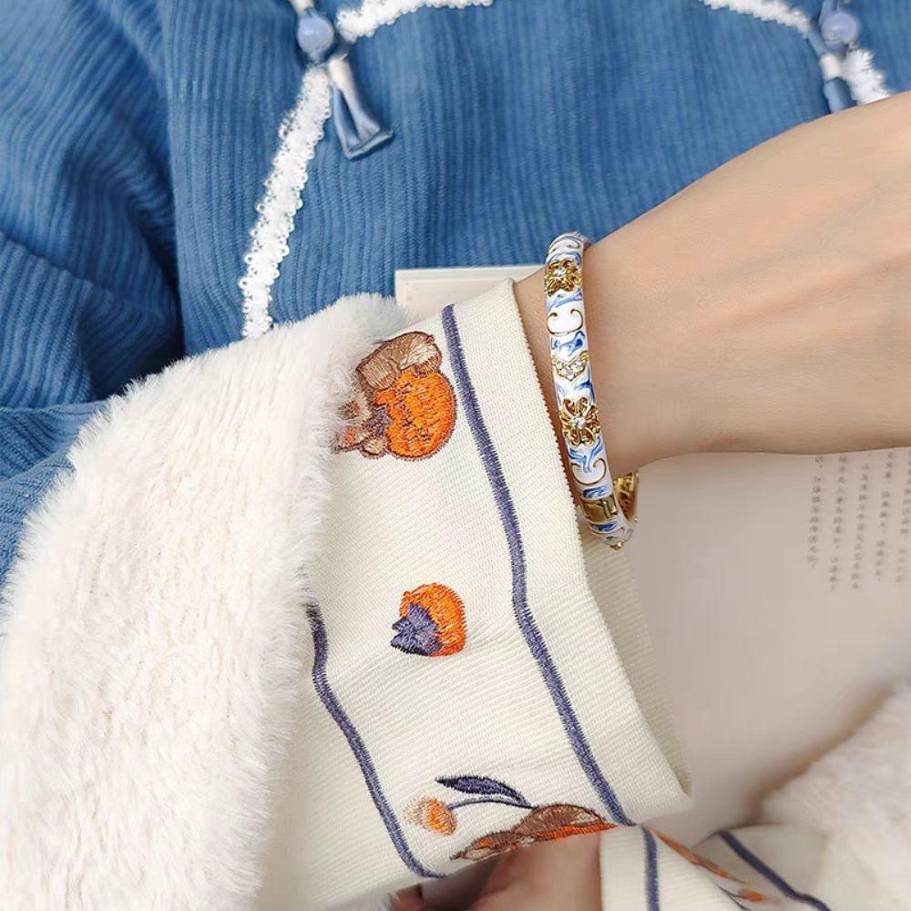 Браслет-открытие со стразами и эмалью Цветочный металлический браслет на руку Китайский браслет-перегородчатая эмаль Чонсам