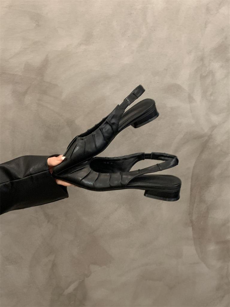 Spring and summer 2024 new thick heel bag head sandals shallow mouth women's shoes rear empty French with skirt temperament pointed single shoes