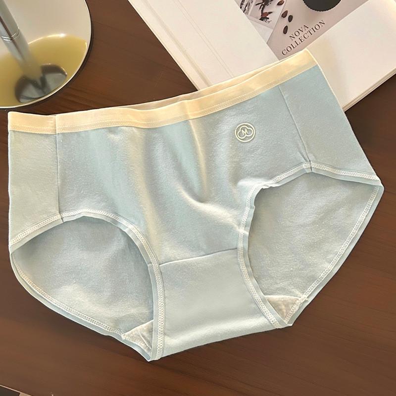 Comfortable Cotton Women's Underwear With Breathable Seamless Design For All Seasons