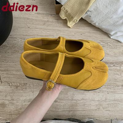 Мода Мода Ремешок с пряжкой Женские туфли Мэри Джейн Балетки Роскошная Женская Обувь с мелким вырезом Странный Носок Женские Балетки леди