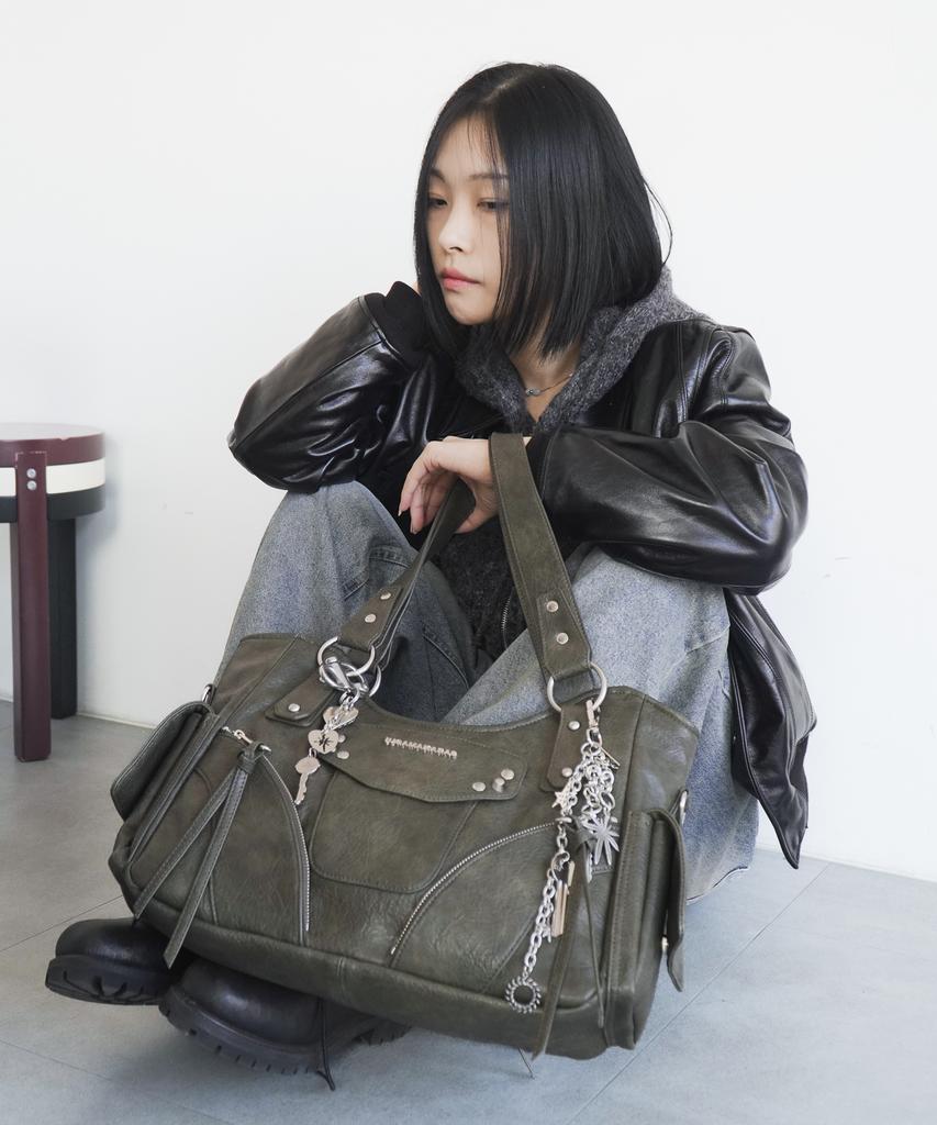 Iugamakaras Studded Leather Shoulder Bag (Khaki)