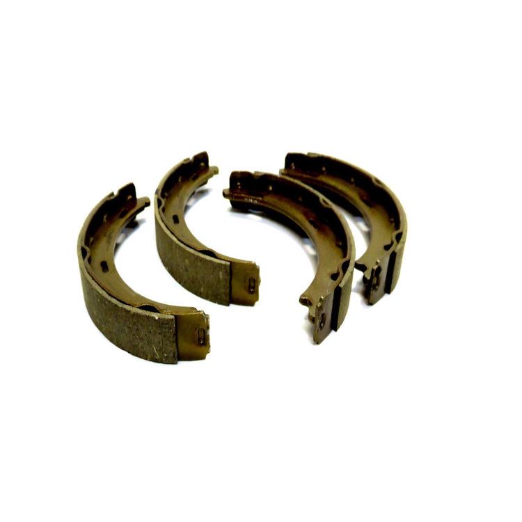 Задние тормозные колодки и накладки Mercedes-Benz C280 (1244200720) Автомобильные аксессуары