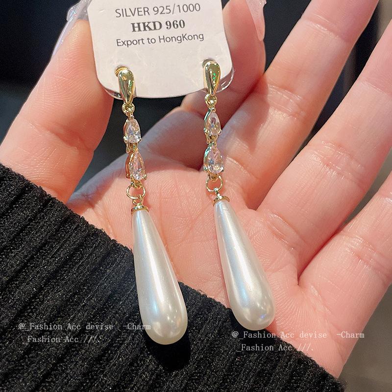 Real gold electroplated silver needle zircon pearl fringed earrings French fashion stud earrings high-end versatile earrings women