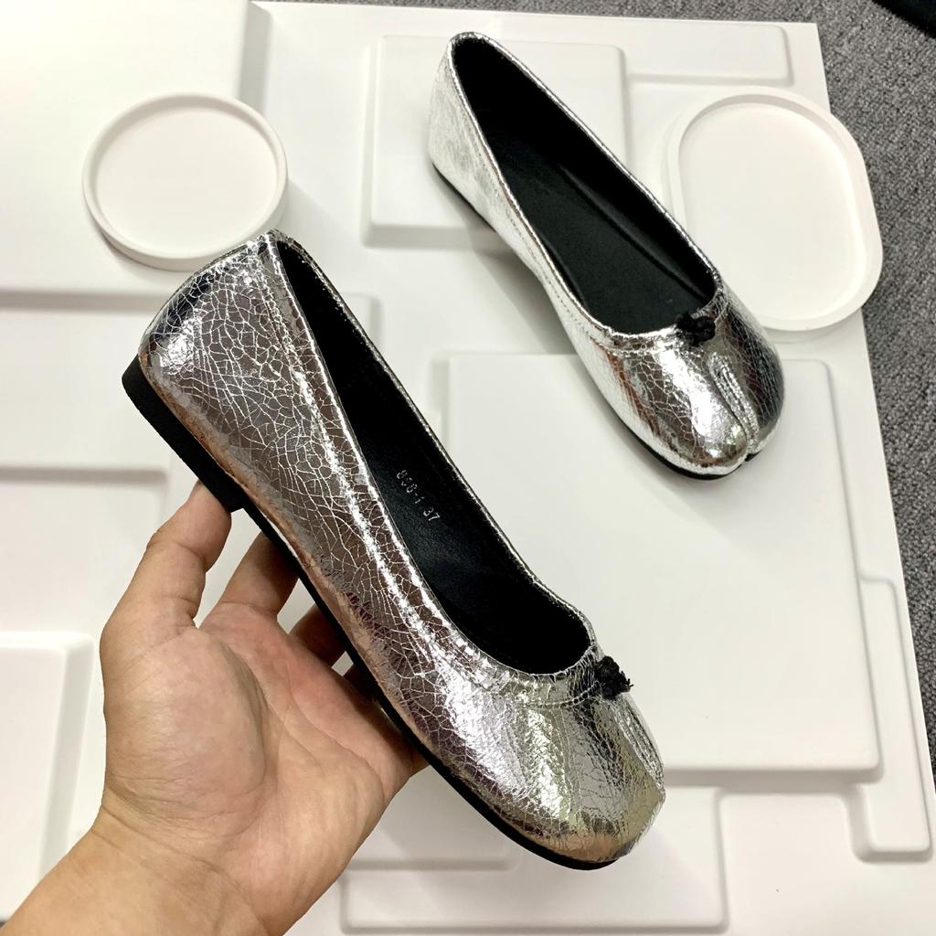 Найди второй волосок! Ван Сяоду те же туфли туфли на пальцах свиные копытца женские 2025 новые мелкий вырез плоская подошва туфли на плоской подошве женские весна и лето