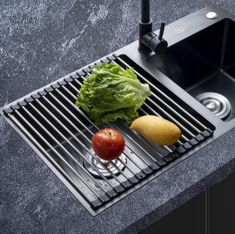 Roll-up drainer for the sink