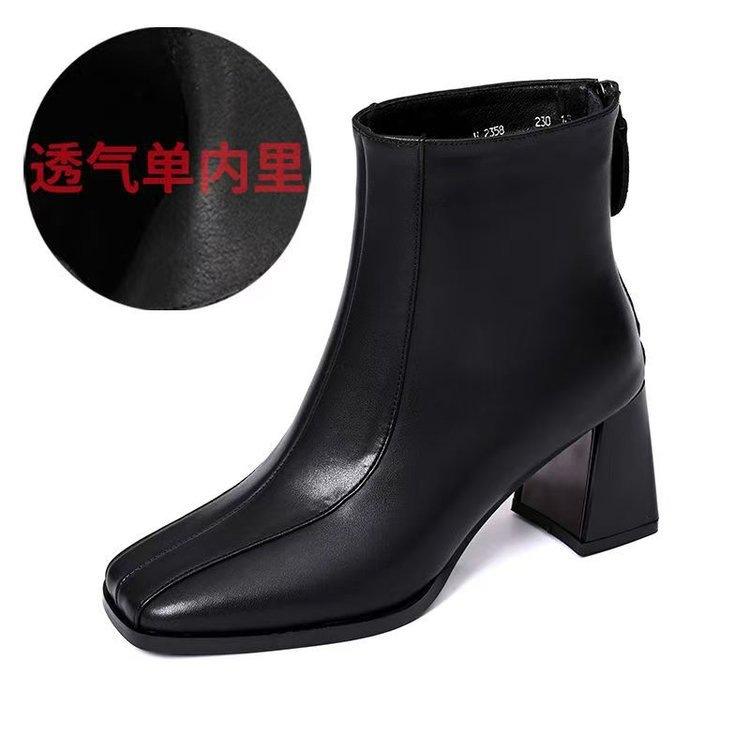 Женские короткие ботинки из мягкой кожи на толстом каблуке, новые осень-зима 2025, бархатные, с квадратным носком, на среднем каблуке, с мягкой подошвой, в ретро-темпераменте, короткие кожаные ботильоны