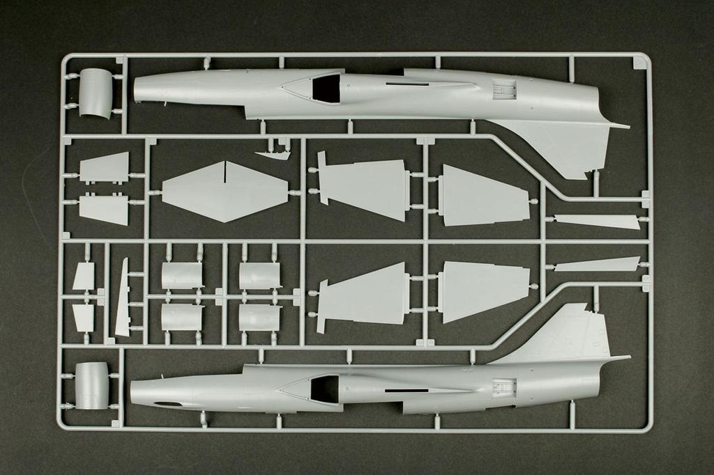 PLATZ Масштаб 1/48 Силы самообороны Японии F-104J Starfighter "Glory" Соревнование по воздушному бою 1980 205-я эскадрилья Пластиковая модель AE-41 (Самолет)