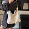 Повседневная простая сумка большой вместимости женская весна 2025 новая сумка-тоут через плечо модная сумка через плечо