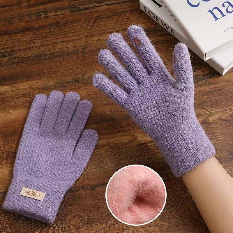 Новые зимние вязаные перчатки