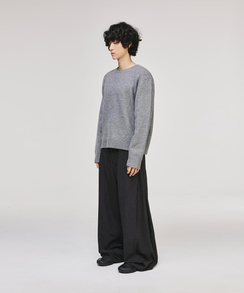SIGNATURE Blend Shade Round Neck Knit [Gray]