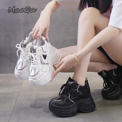 Дышащие кроссовки на сетчатой платформе для женщин, осенние, удобные кроссовки на массивной подошве, увеличивающие рост, модная белая повседневная обувь