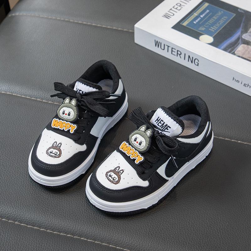 Детские милые мультяшные кроссовки, повседневная обувь для девочек, новинка осени 2025 года, модные белые кеды для мальчиков