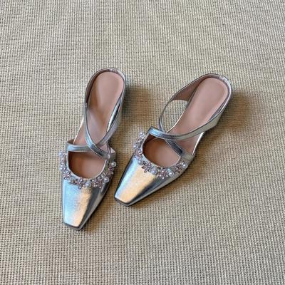 Модные мюли для женщин 2025 обувь женские тапочки веревочные бусины увеличенные внутренние перекрестные с закрытым носком шлепанцы с закрытым носком обувь увеличенная