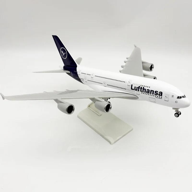 Игрушка Детская 30СМ Модель Самолета A380 Новая Авиакомпания Lufthansa 380 с Колесами Смола Модель Самолета Коллекция Самолетов Подарок