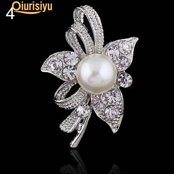Серебряная брошь из горного хрусталя с камнями, в форме цветка