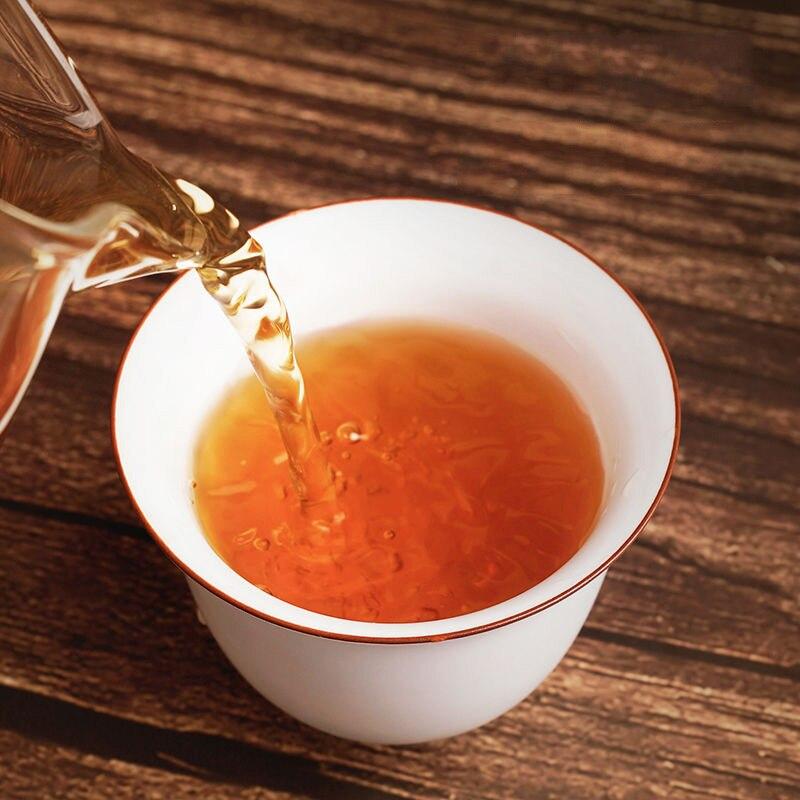 Юньнань Шу Пу Эр Старый чайный торт 2013 Белый чай Фуцзянь Шоу Мэй Белый китайский чай с травяно-цветочным ароматом Бай Ча Китайский чайный торт 350г