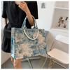 Unusual Design Denim Handbags for Women Autumn New Luxury Woman Canvas Tote Bag Pearl Bead Decorated Diagonal Crossbag Femme