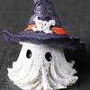 Halloween Ornament Ghost Mage Style Resin Statue Playful Smile Face Figure Lightweight Halloween Party Decor