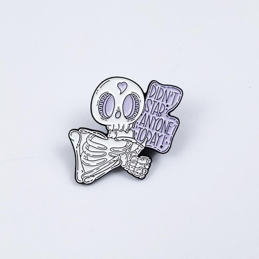 Креативная брошь Череп Зомби: Универсальный металлический значок для одежды, головных уборов, рюкзаков и аксессуаров.