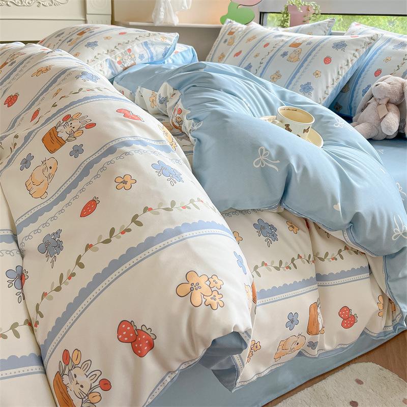 Комплект из четырех предметов из чистого хлопка с небольшим свежим цветочным рисунком, простыня для общежития, комплект из трех предметов постельного белья