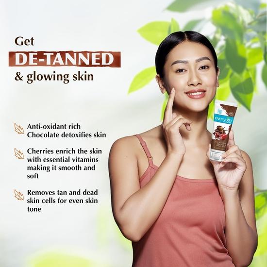 Everyuth Naturals Pure & Light Tan Removal Choco Cherry Scrub, 50 г, бутылка