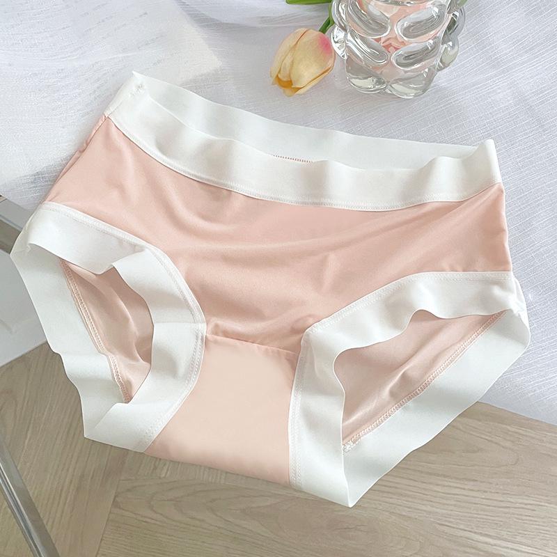 Ice Silk Seamless Women's Mid-Waist Breathable Cotton Crotch Ultra-Thin Triangular Panties - Japanese Korean Style