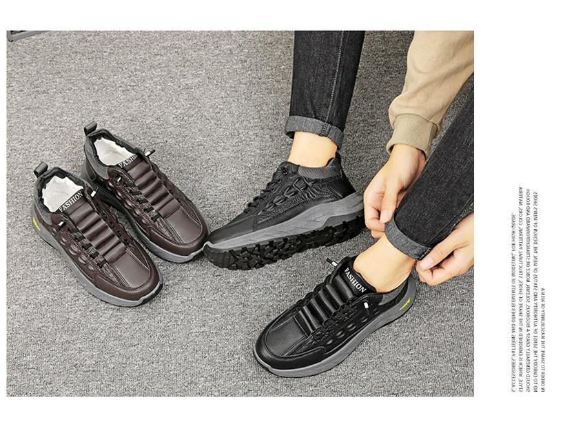 Мужские большие зимние хлопковые ботинки с крокодиловым узором и бархатной подкладкой