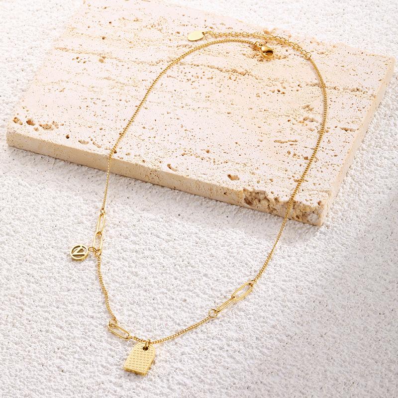 Ожерелье из титановой стали Xiaoxiangfeng, женское, нишевое, дизайн, легкая, роскошная, ключичная цепочка из нержавеющей стали, короткая подвеска-пружинка