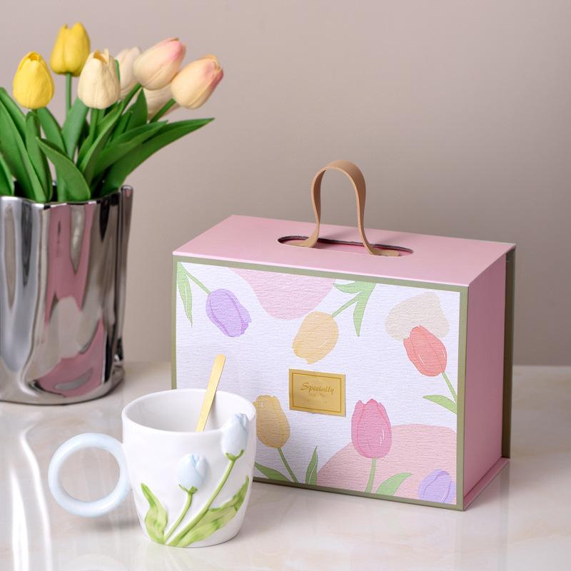 Подарочная коробка в виде чашки-тюльпана с креативным рельефным цветком, керамическая чашка, ценная офисная кружка для кофе и молока