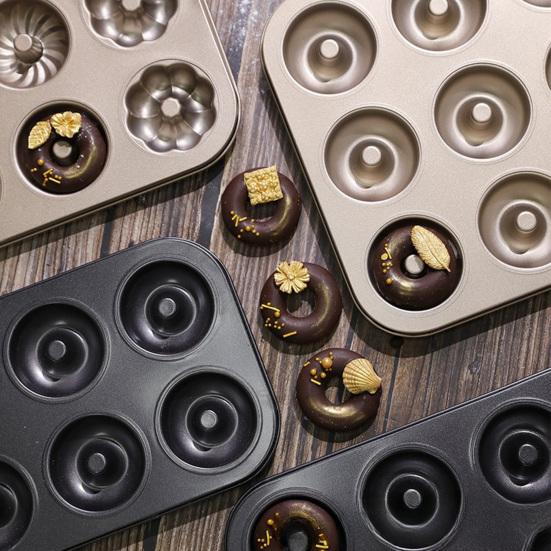 Donut Baking Pan 6-Count Carbon Steel Nonstick Donut Pan for Baking Easy Release Doughnut Molds Multifunctional Bakeware for Cakes Muffins Pies