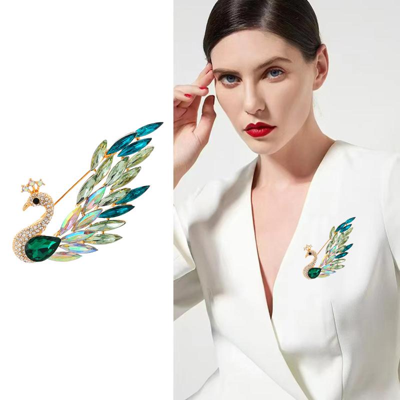 Creative Flower Brooch Versatile Scarf Buckle Anti-Exposure Buckle Corsage Brooch Women'S Accessories