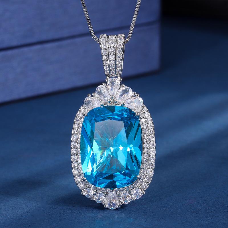 Jewelry Copper Bottom Gold-Plated Imitation Grandmother Green Sapphire Fat Rectangular 15 * 20 Temperament Luxury Pendant Necklace