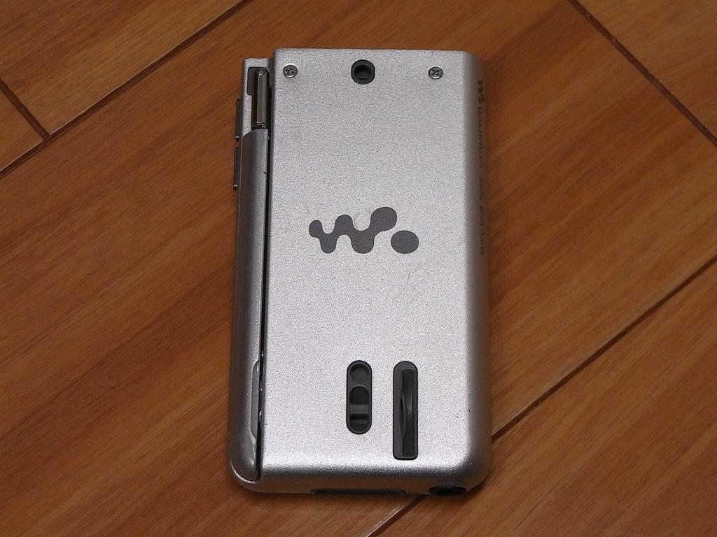 Sony Walkman A Series One Seg 8GB Silver Built-in NW-A918S