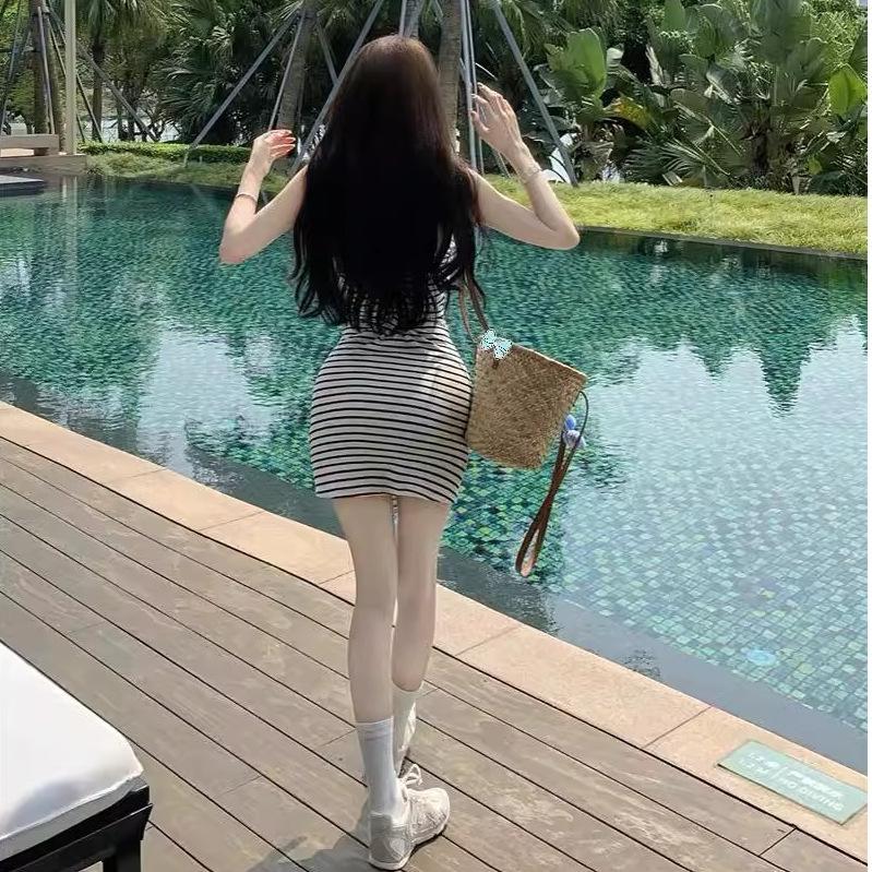 Fake two-piece striped suspender dress women's summer sweet babes sexy hip skirt high cold imperial sister wind tube top skirt