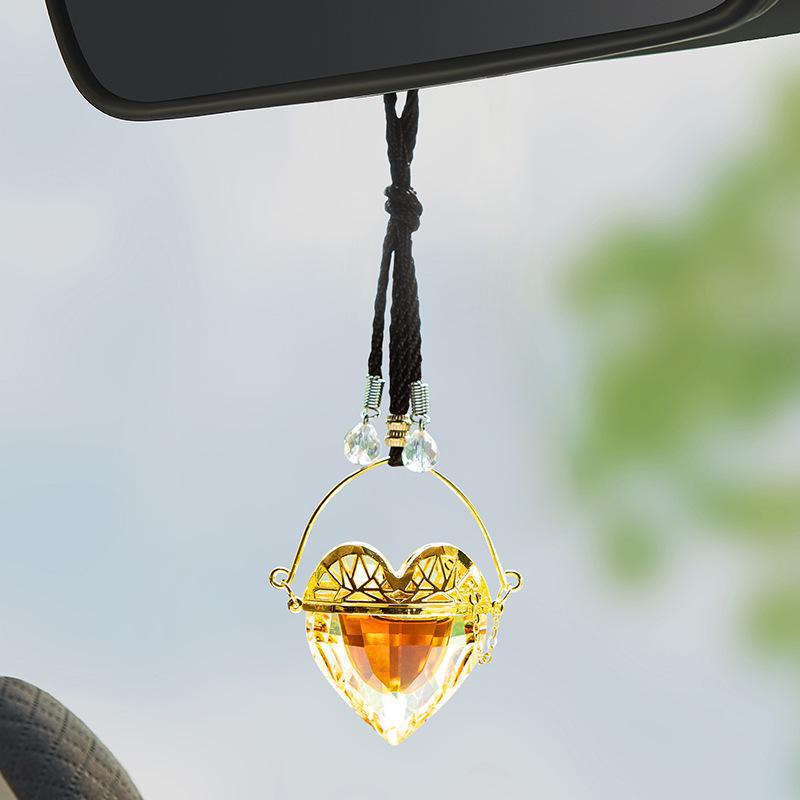 Heart-Shaped Geometric Car Perfume Pendant - European & American Design