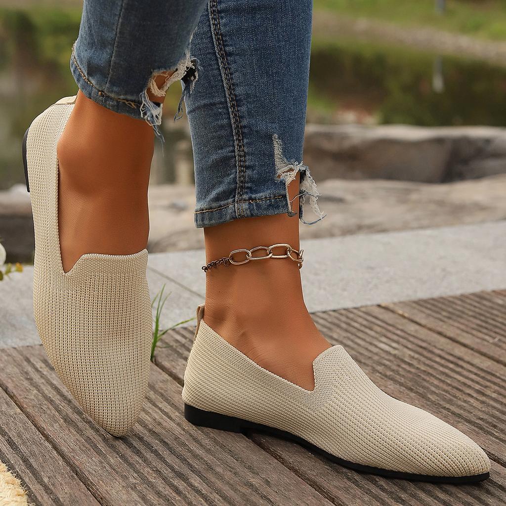 Autumn Shoes with Sharp Toe Flat Sole Large Everyday Single Tone Flat Sole Shoes with Closed Toe Women's Flat Sole Shoes