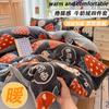 Набор из четырех предметов: пододеяльник из кораллового флиса и набор из трех предметов флисовых простыней для утолщенной кровати из молочного флиса.