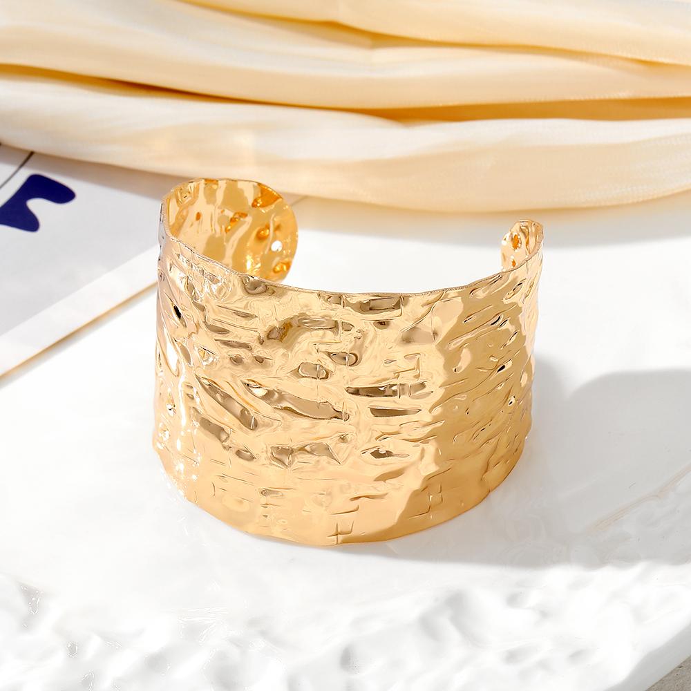 Gold Simple Artificial Engraved Bracelet Women Women Polished Smooth Sexy European Style Luxury Summer Bracelets Matching Accessories