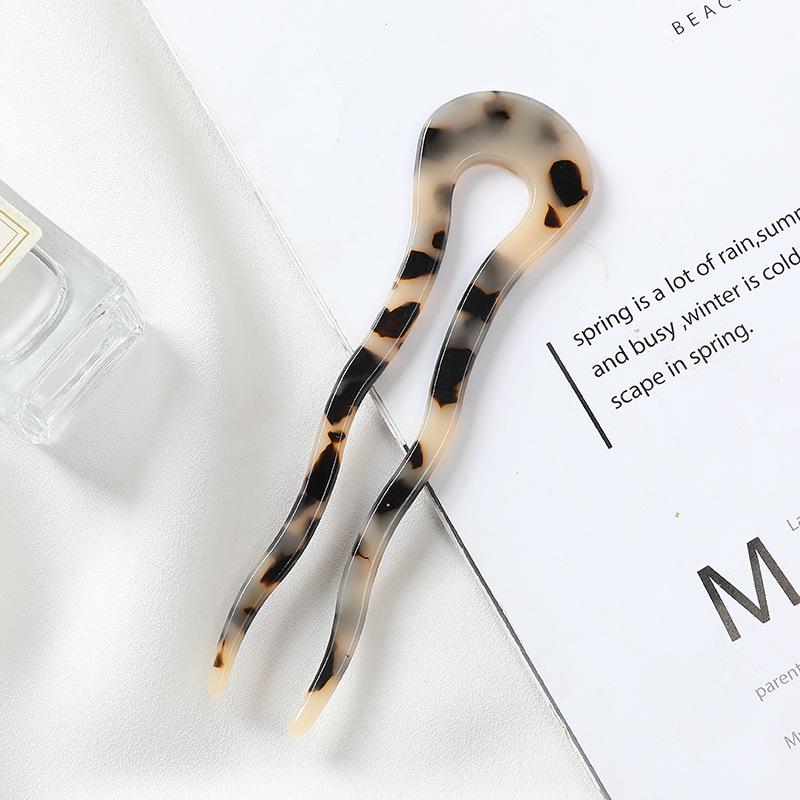 Модный U-образный ацетатный волнистый пучок-шпилька