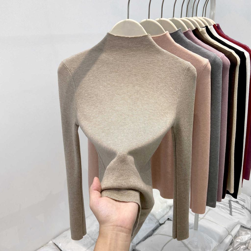 Белый базовый трикотажный свитер с полувысоким воротником женский осенне-зимний приталенный и тонкий внутренний с длинными рукавами мягкий восковой свитер модный топ