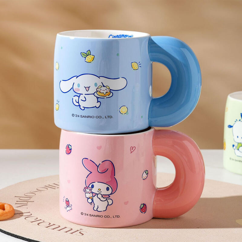Sanrio Кружка с ручкой-пончиком