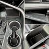 Для аксессуаров Toyota Camry 2018      2024  Подстаканник Ert, Органайзер-вкладыш центральной консоли, Коврики в карманы дверей (Белая отделка) - Набор из 16 штук