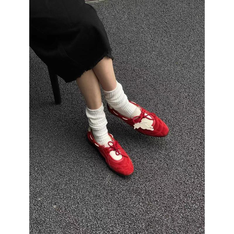 Модные нишевые дизайнерские контрастные кроссовки женские повседневные туфли Мэри Джейн с круглым носком на плоской подошве немецкие тренировочные туфли