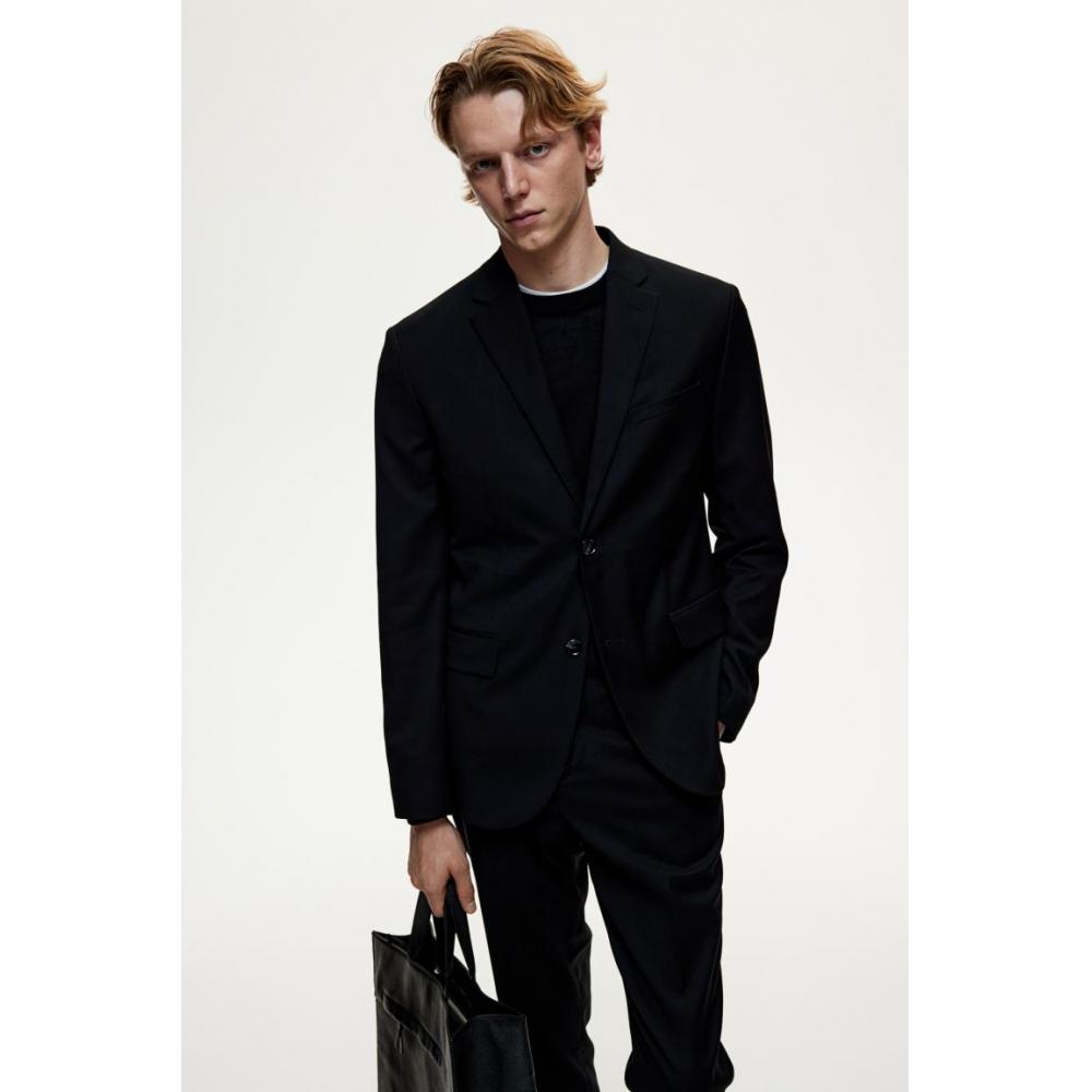 Куртка HM slim fit черного цвета