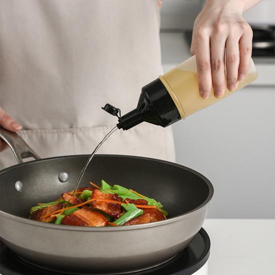 Modern Squeeze Dustproof Dispenser Convenient Transparent