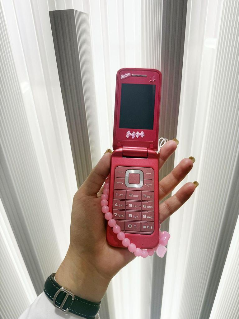 Удобный для пожилых людей раскладной телефон C3520 2G с шнурком-цепочкой