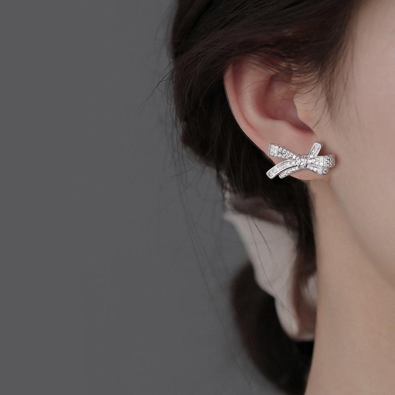 Серьги-бантики с полными бриллиантами, женские серьги с легкой роскошью, индивидуальностью и темпераментом, премиальные, изящные ушные украшения